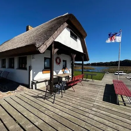Сasa de vacaciones Boddentraum By Interhome